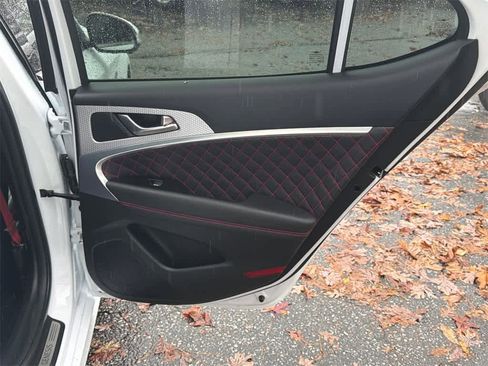 Used 2023 Genesis G70 3.3T w/ Sport Prestige Package image 15