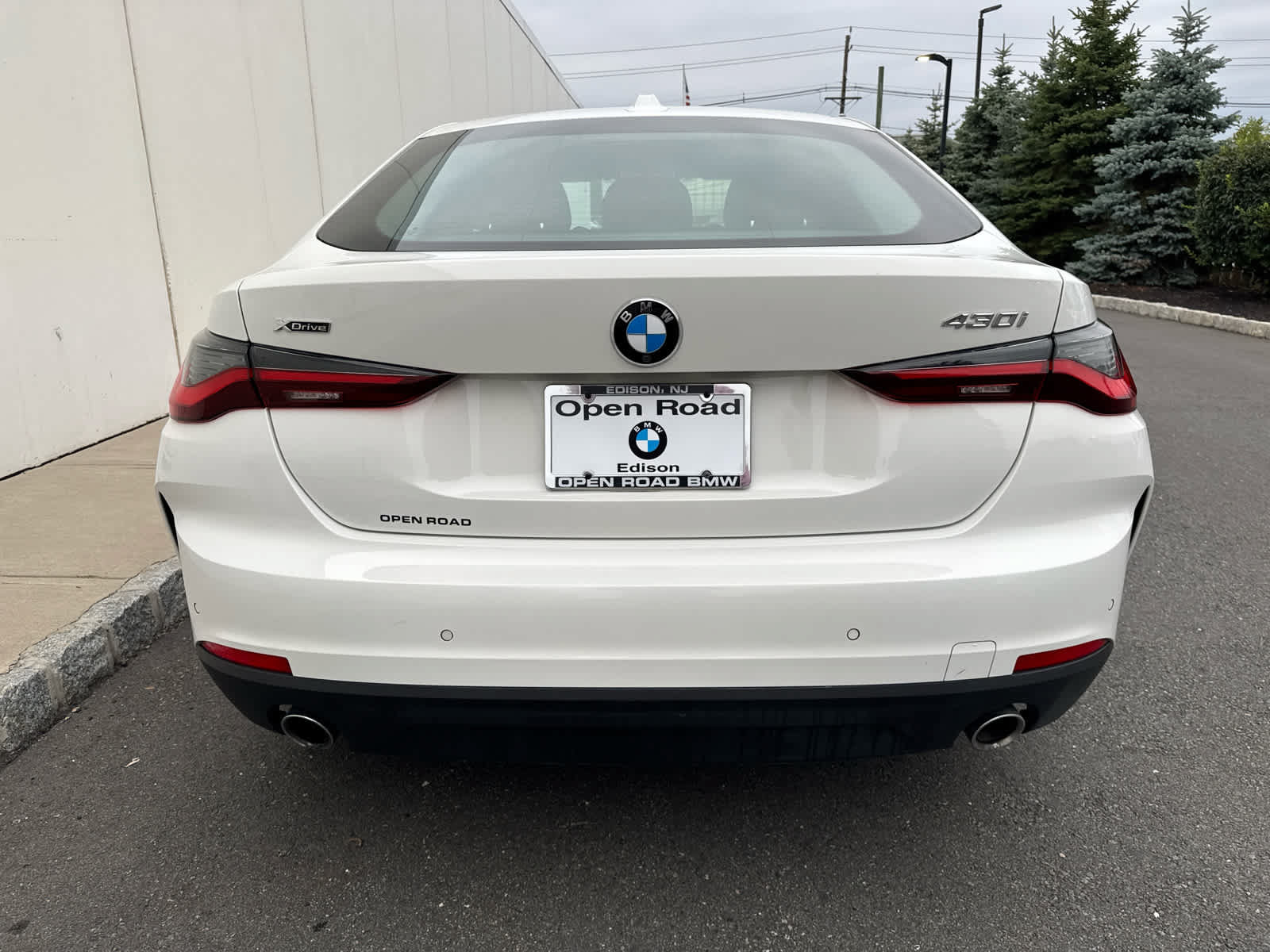 Used 2023 BMW 430i Gran Coupe xDrive w/ M Sport Package AWD/4WD image 7