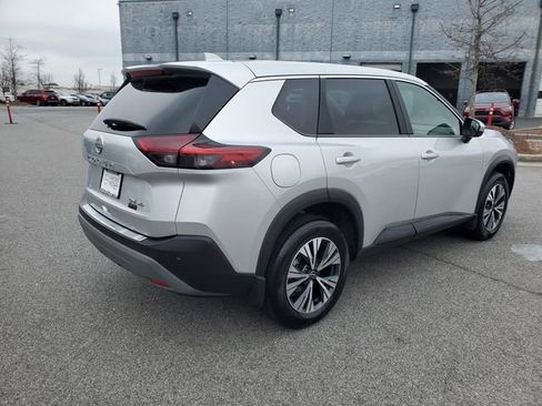 Certified 2023 Nissan Rogue SV image 4
