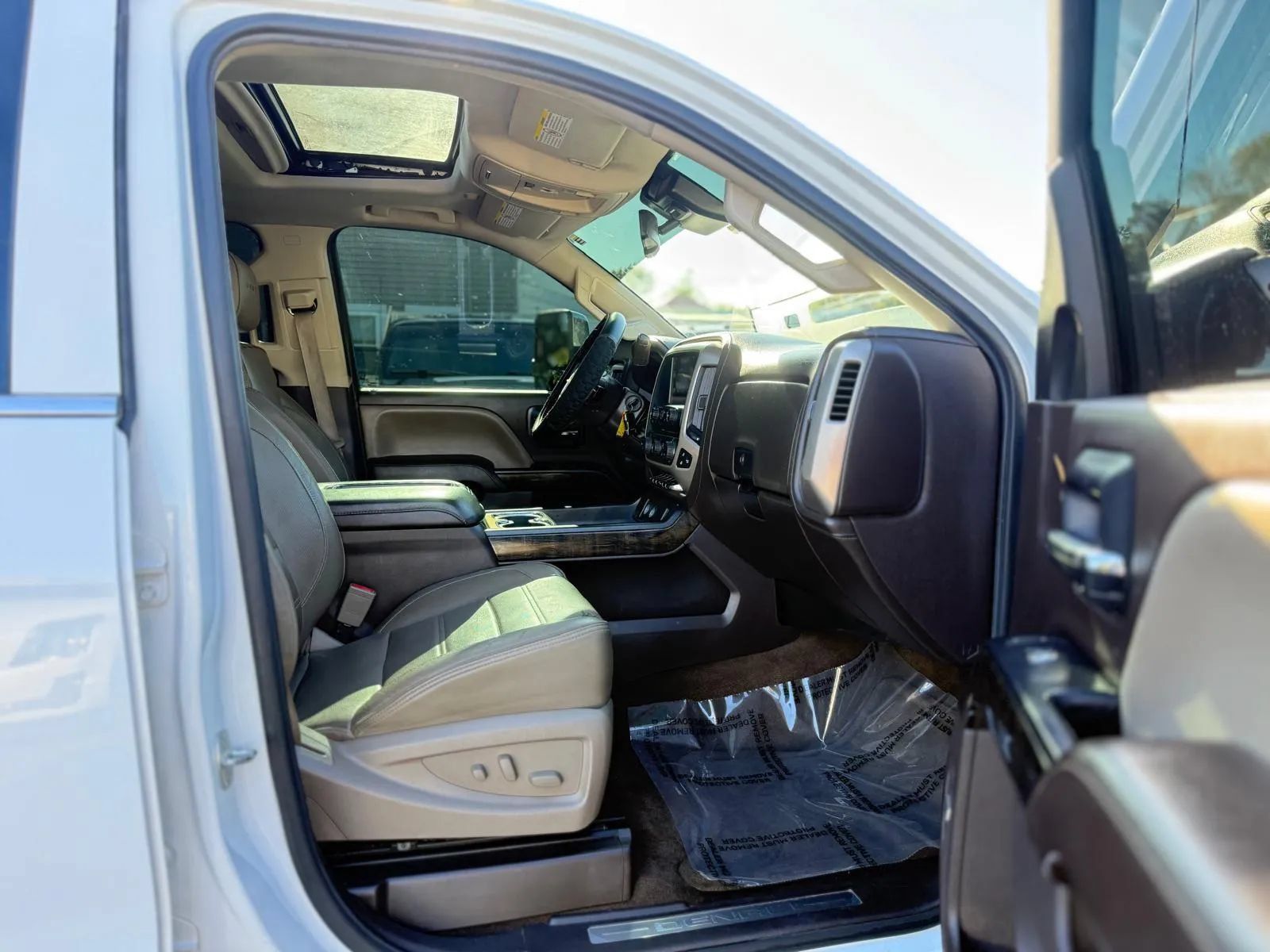 Used 2015 GMC Sierra 3500 Denali w/ Duramax Plus Package AWD/4WD image 29