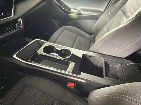 Certified 2025 Chevrolet Equinox LT image 25