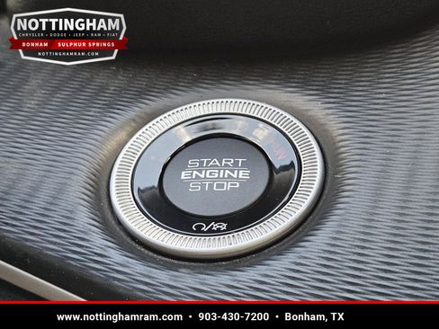 Used 2023 Jeep Grand Cherokee Altitude AWD/4WD image 19