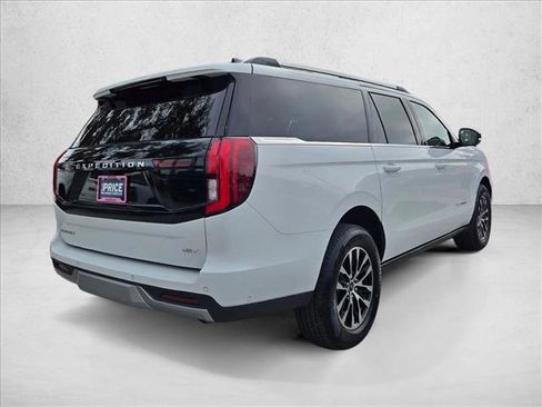 Used 2025 Ford Expedition Max Platinum image 5