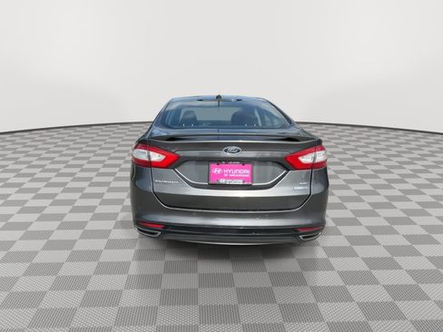 Used 2016 Ford Fusion SE AWD/4WD image 7