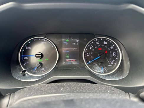 Used 2021 Toyota RAV4 XLE AWD/4WD image 20