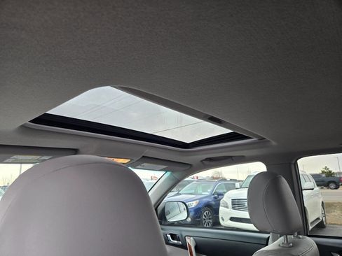 Used 2011 Toyota Highlander Limited image 15