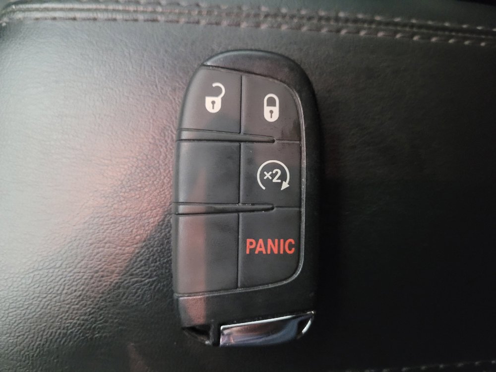 Used 2025 Jeep Compass Latitude AWD/4WD image 32