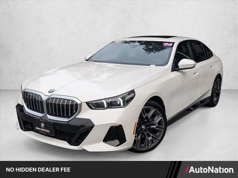 Used 2026 BMW 530i xDrive w/ M Sport Package AWD/4WD image 1