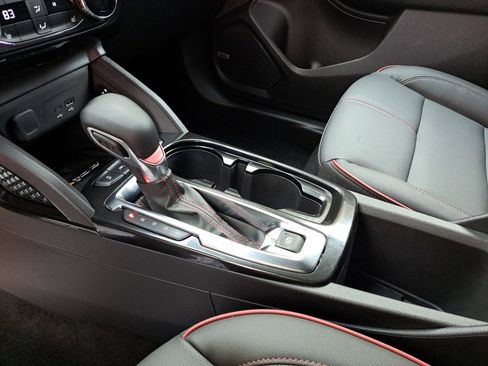 Certified 2024 Chevrolet TrailBlazer RS w/ Convenience Package image 29