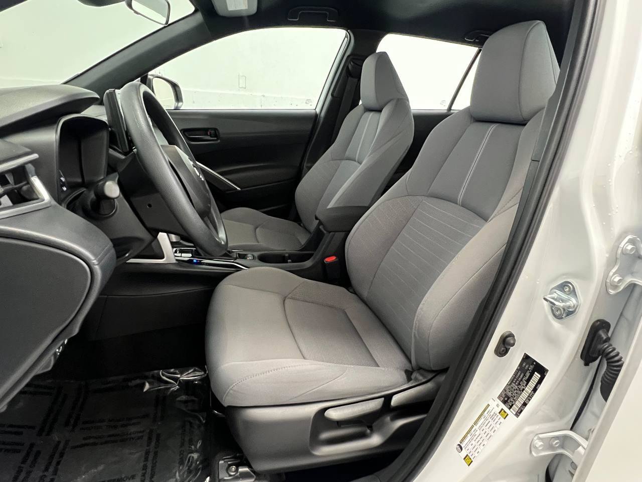Used 2024 Toyota Corolla Cross AWD Hybrid image 8