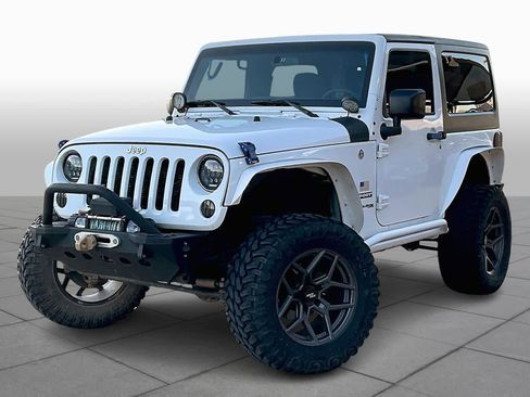Used 2018 Jeep Wrangler Sport image 2