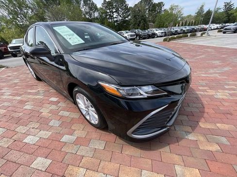 Used 2024 Toyota Camry LE FWD image 38
