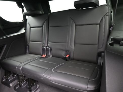 Used 2022 GMC Yukon Denali w/ Denali Premium Package image 39