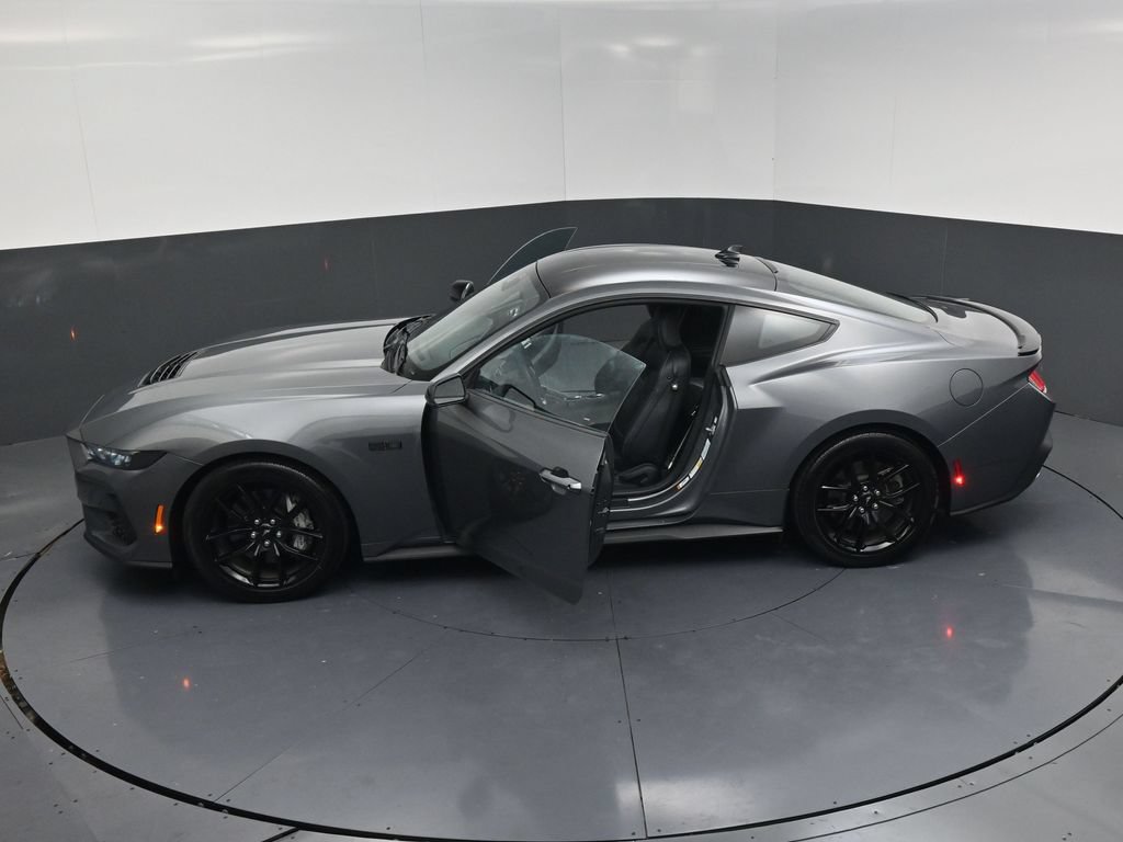 Used 2025 Ford Mustang GT Premium RWD image 29