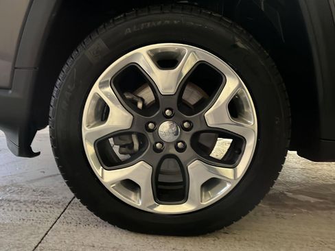 Used 2019 Jeep Compass Limited image 48
