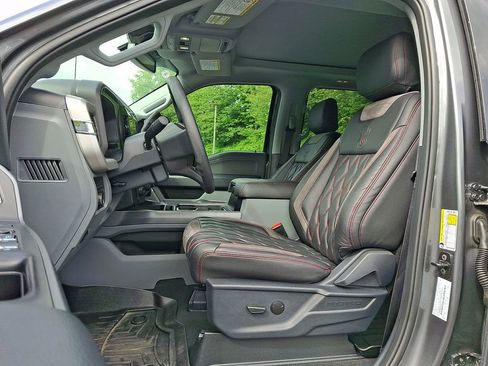 Used 2026 Ford F250 XLT w/ XLT Premium Package AWD/4WD image 13