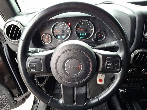 Certified 2018 Jeep Wrangler Unlimited Sport S image 15