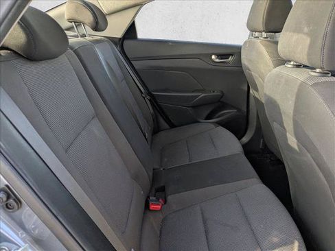 Used 2020 Hyundai Accent SE FWD image 16