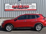 Used 2017 Nissan Rogue SV image 4