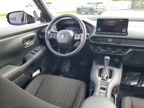 Certified 2024 Honda HR-V Sport image 12