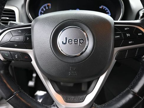 Used 2022 Jeep Grand Cherokee Laredo X AWD/4WD image 13