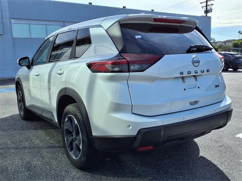 Certified 2024 Nissan Rogue SV image 3