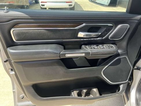 Used 2021 RAM 1500 Laramie AWD/4WD image 9