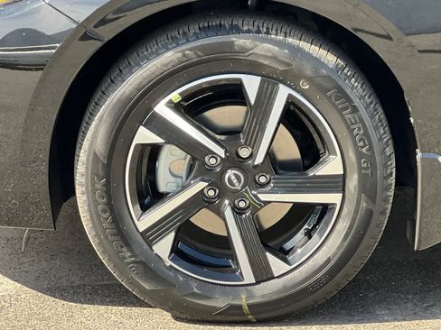 New 2025 Nissan Sentra SV image 27