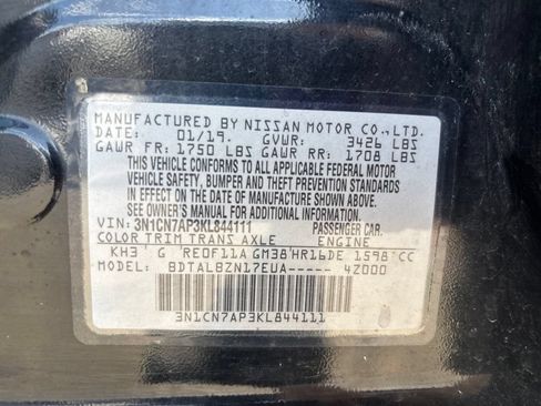 Used 2019 Nissan Versa SV FWD image 9