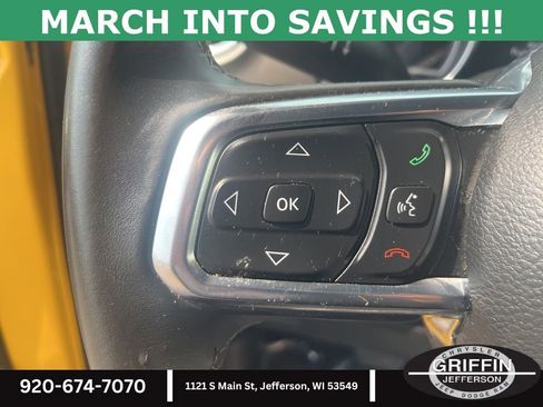 Used 2019 Jeep Wrangler Unlimited Sahara image 14