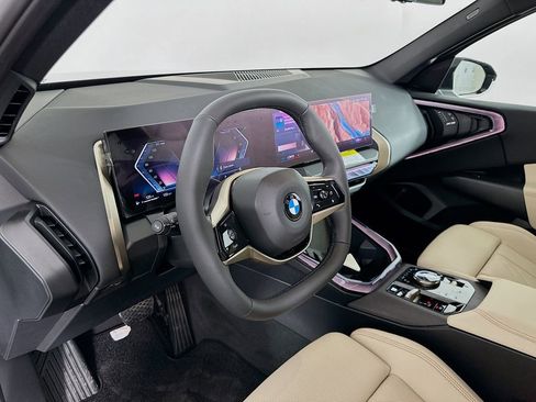 Used 2025 BMW X3 xDrive30i w/ Convenience Package image 9