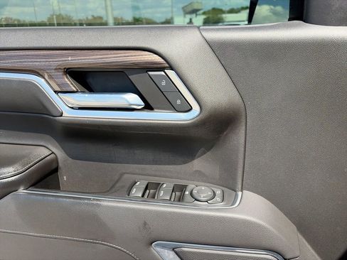 Used 2022 Chevrolet Silverado 1500 LT Trail Boss w/ LT Trail Boss Premium Package image 29