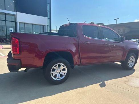 Used 2020 Chevrolet Colorado LT w/ LT Convenience Package RWD image 12