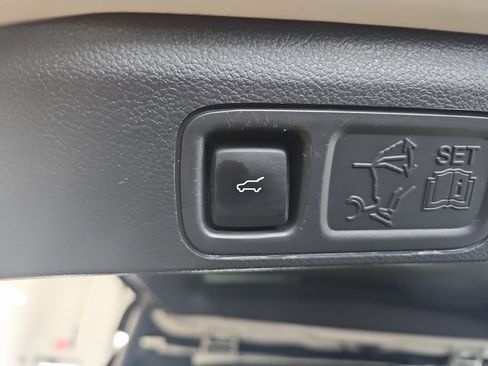 Used 2022 Ford Expedition Max Platinum image 15