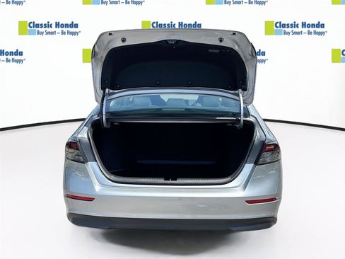 Certified 2023 Honda Accord EX image 29