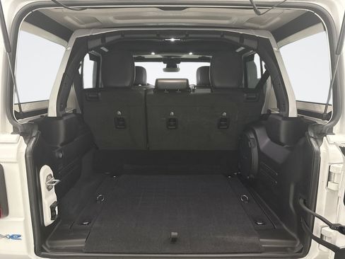 Used 2024 Jeep Wrangler Unlimited Sahara w/ Technology Group image 20