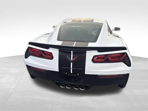 Used 2019 Chevrolet Corvette Stingray Coupe RWD image 17