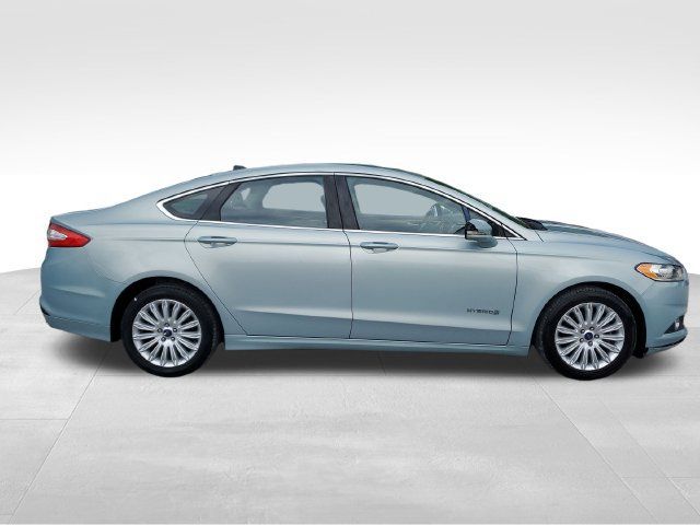Used 2014 Ford Fusion SE w/ Equipment Group 502A FWD image 3
