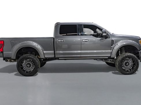 Used 2022 Ford F350 Limited image 5