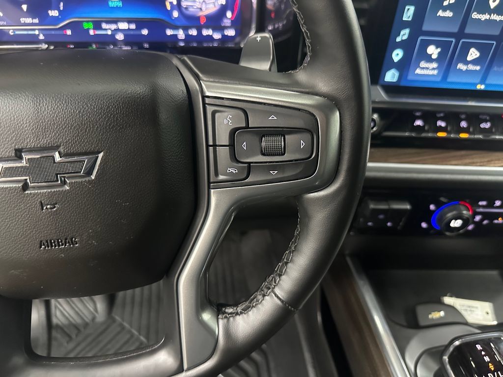 Used 2025 Chevrolet Silverado 1500 RST AWD/4WD image 16