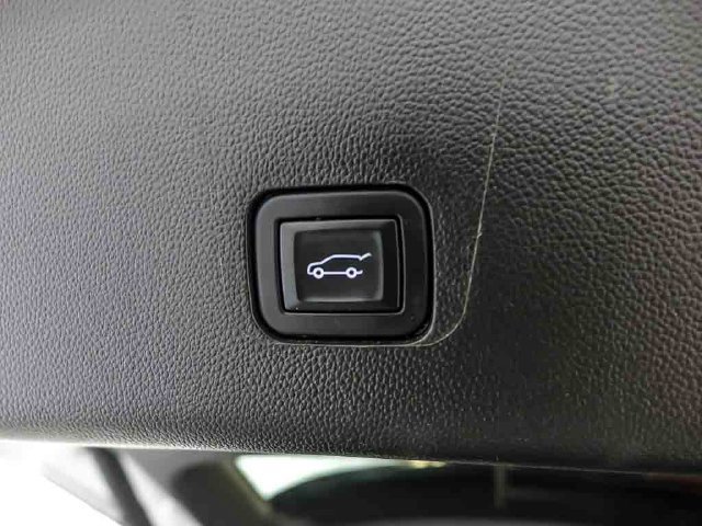 Certified 2023 Chevrolet Traverse RS w/ LPO, Floor Liner Package AWD/4WD image 36