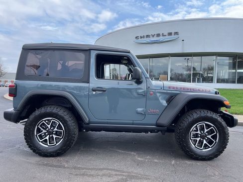 Used 2025 Jeep Wrangler Rubicon image 66