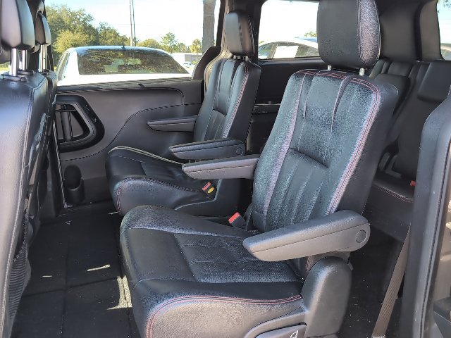 Used 2018 Dodge Grand Caravan GT FWD image 21