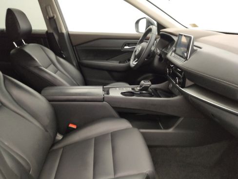 Used 2022 Nissan Rogue SV w/ SV Premium Package FWD image 21