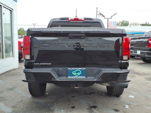 Certified 2024 Chevrolet Colorado Trail Boss w/ Technology Package AWD/4WD image 5