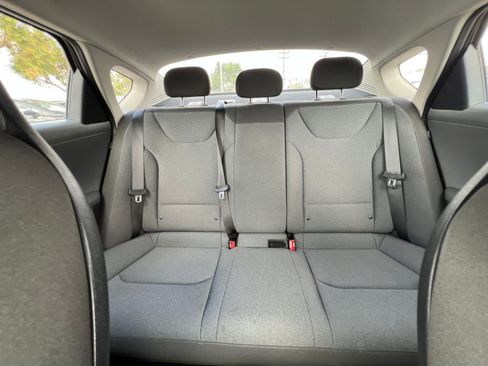 Used 2025 Kia K4 FWD image 43