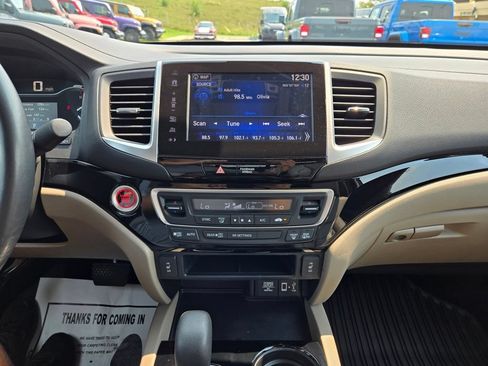 Used 2017 Honda Ridgeline RTL-E image 19