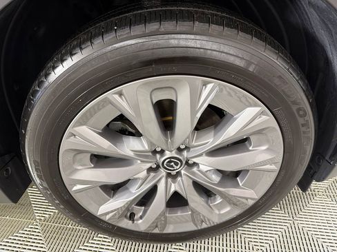 Used 2025 MAZDA CX-90 3.3 Turbo w/ Premium Plus Pkg image 13