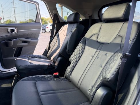 Used 2022 Kia Sorento SX Prestige image 18