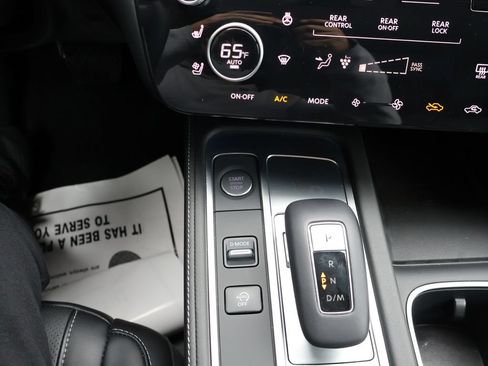 Used 2025 INFINITI QX60 Sensory w/ Cargo Package AWD/4WD image 31